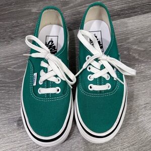 WOMENS VANS AUTHENTIC PEPPER GREEN SNEAKER 5.5